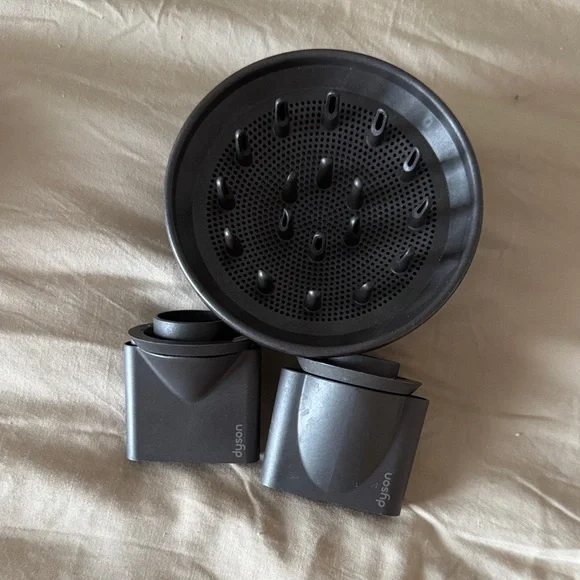 Dyson Hair Dryer Set - Black and Pink - Picture 6 of 6